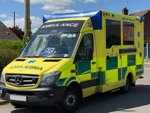 Front line UK Ambulances, Paramedic and HUD vehicles